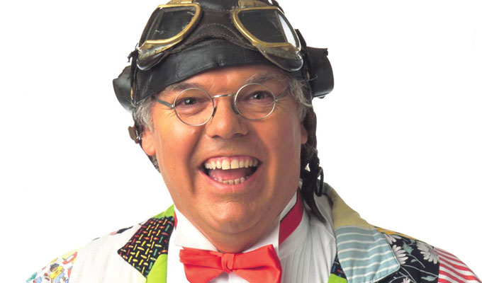 Chubby Brown silenced! | Comic cancels gigs as he loses his voice