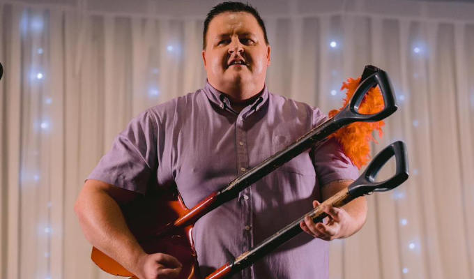 Peter Kay tribute act Simon Mark dies unexpectedly | Performer passed away in his sleep