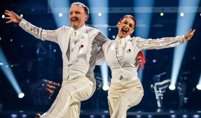 'Chris McCausland is a phenomenon' | Fans go wild for comic's latest Strictly dance